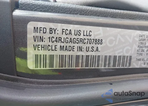 2024 Jeep Grand Cherokee Laredo 4X2 from USA, damaged, VIN 1C4RJGAG5RC707888